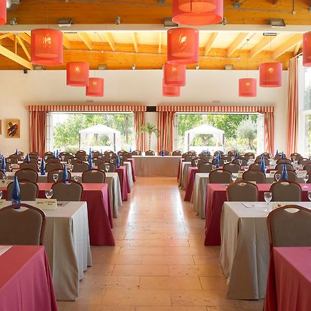 Hotel Isla De La Garena Alcalá de Henares Üzleti fotó