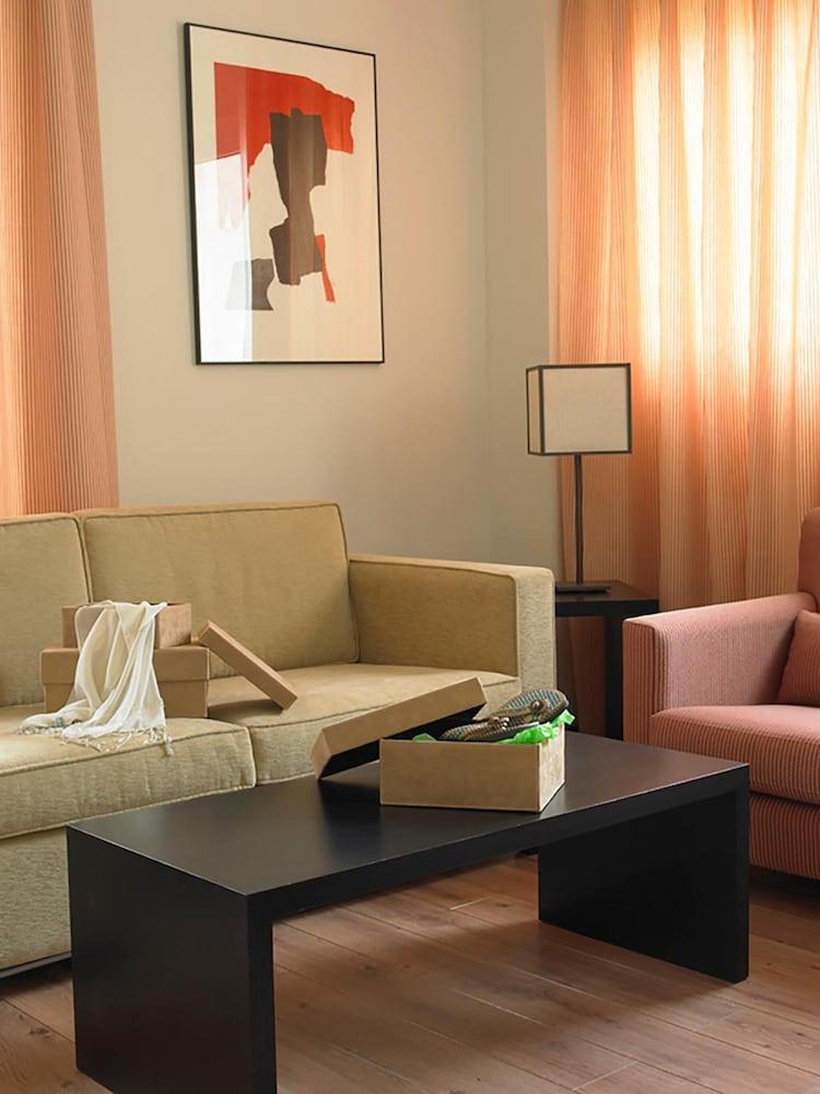 Hotel Isla De La Garena Alcalá de Henares Kültér fotó