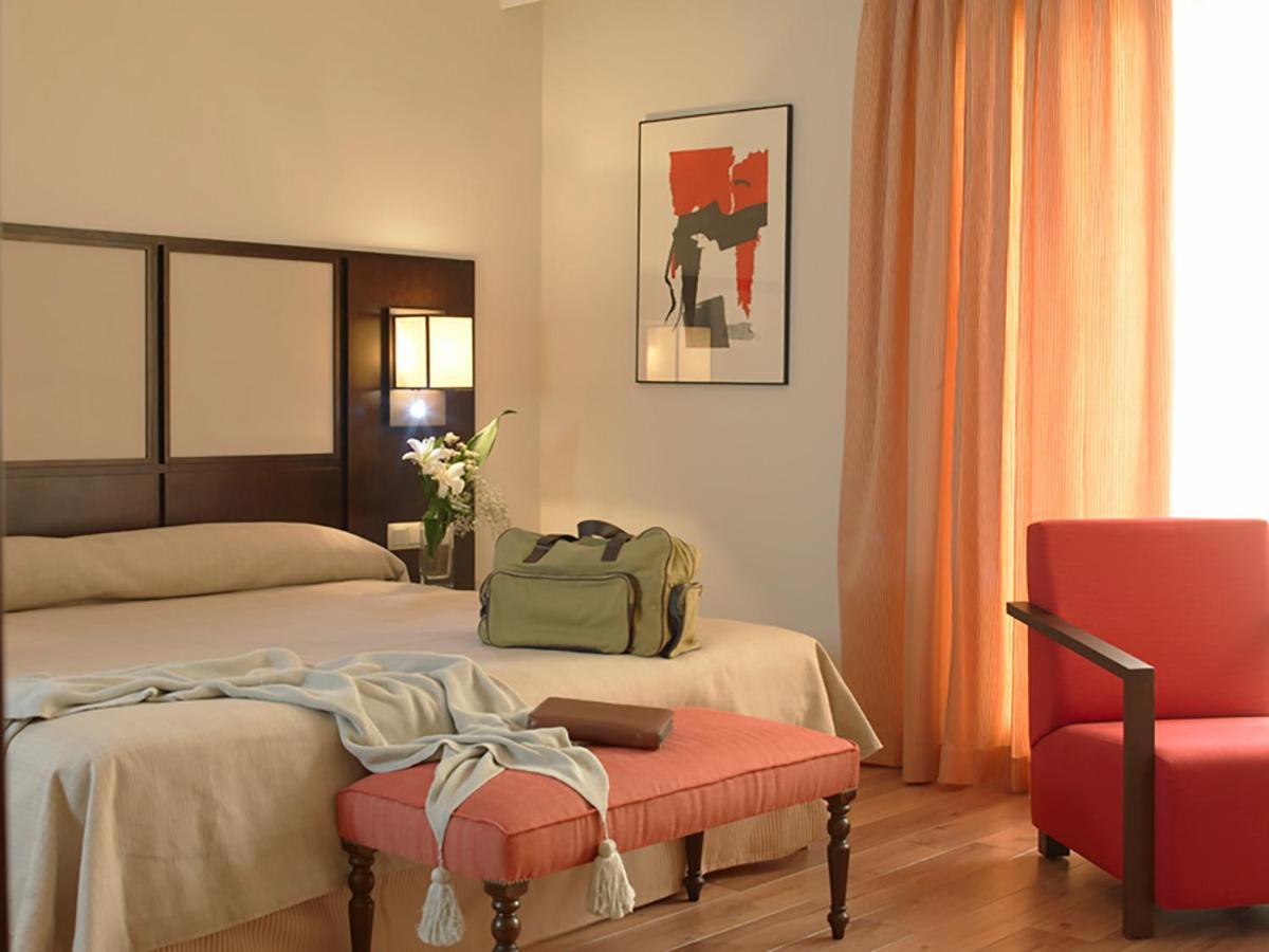 Hotel Isla De La Garena Alcalá de Henares Szoba fotó