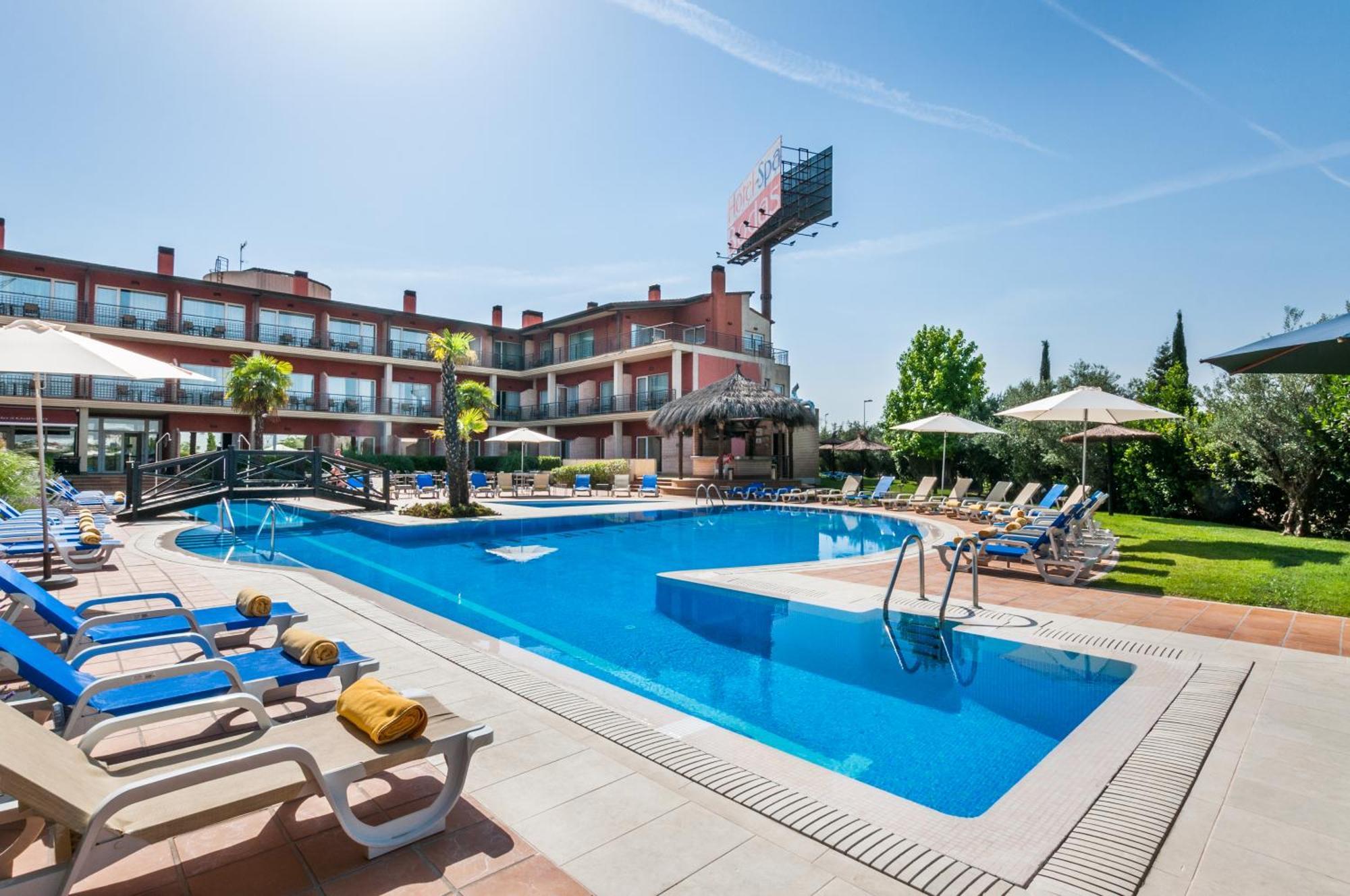 Hotel Isla De La Garena Alcalá de Henares Kültér fotó