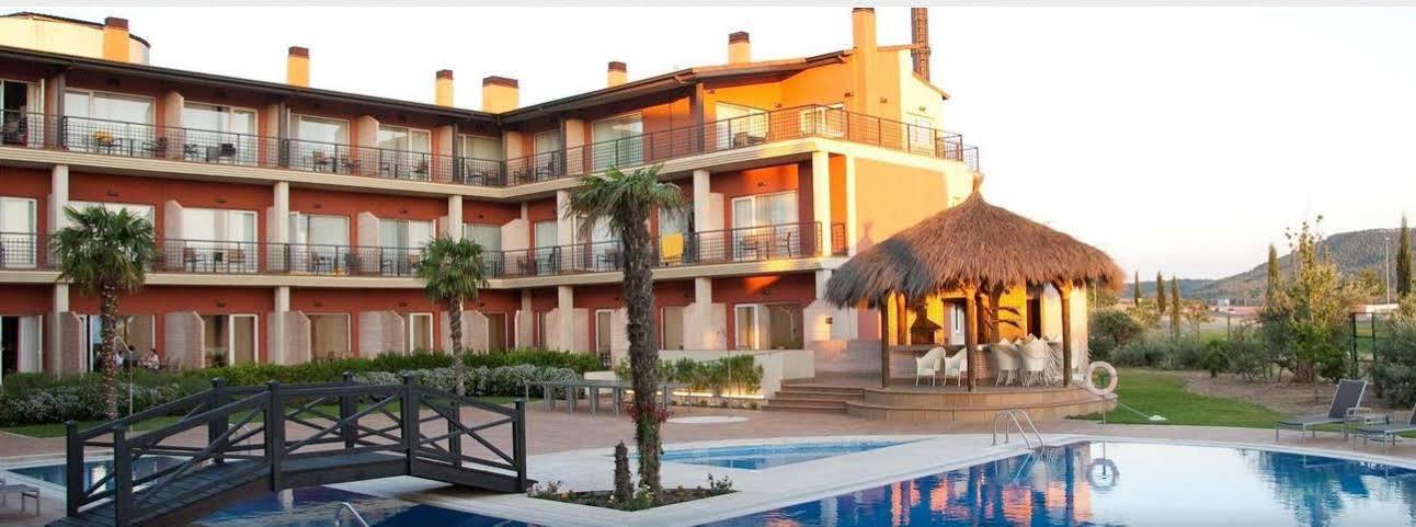 Hotel Isla De La Garena Alcalá de Henares Kültér fotó
