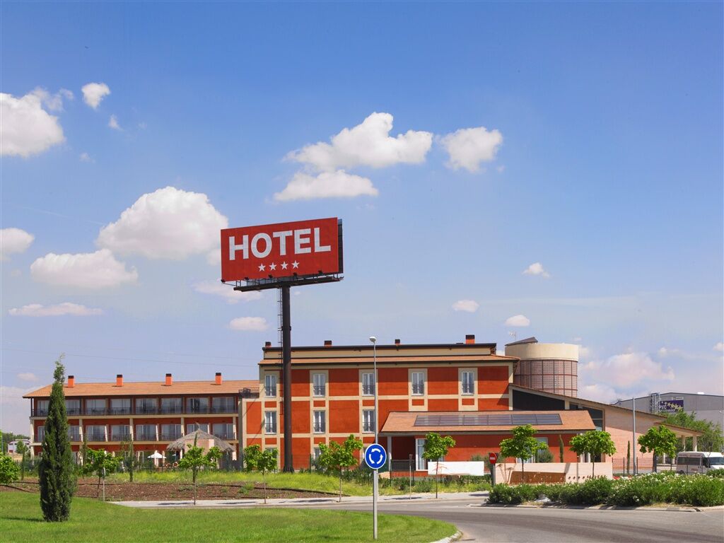 Hotel Isla De La Garena Alcalá de Henares Kültér fotó